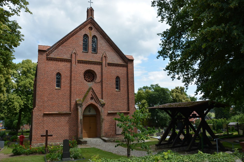 Plate village church with bell tower, © Foto: Karl-Georg Haustein Plate village church with bell tower, © Foto: Karl-Georg Haustein