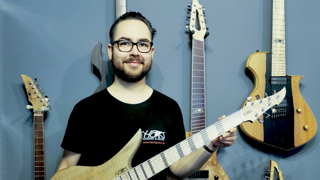 Plucked instrument maker Florian Hellweg, © Florian Hellweg