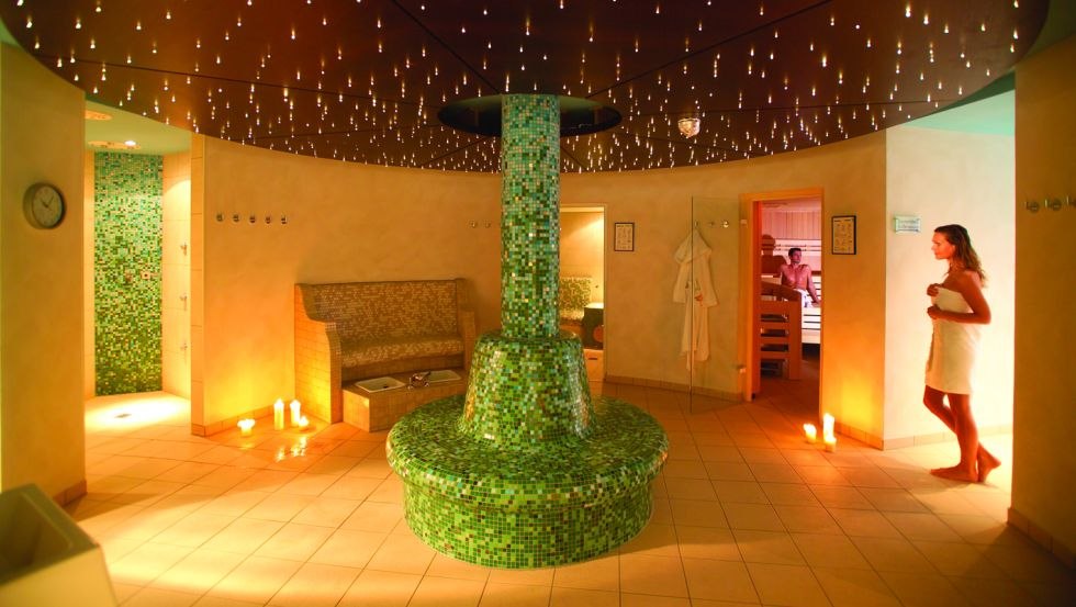 Zakończ dzień w saunie, &copy; www.berge.at