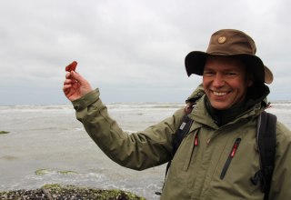 Amberwandeling met natuurgids Martin Hagemann // © Carolyne Parent Amberwandeling met natuurgids Martin Hagemann // © Carolyne Parent
