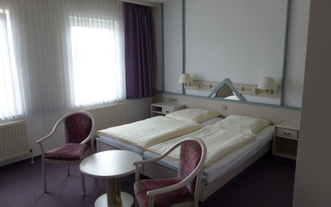 Onze tweepersoonskamer met badkamer, © Walter Oster