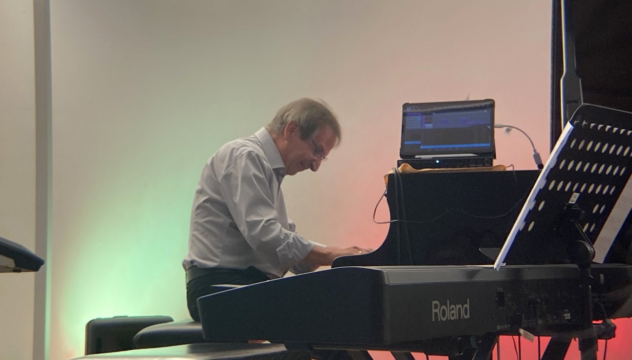 Jörg Uwe Andrees, © Rosemarie Marita Nestler Andrees Jörg Uwe Andrees, © Rosemarie Marita Nestler Andrees