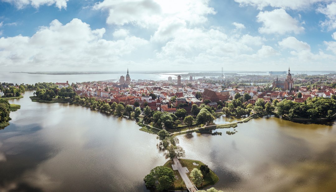 Wonderful view of the Hanseatic city of Stralsund., &copy; TMV/G&auml;nsicke
