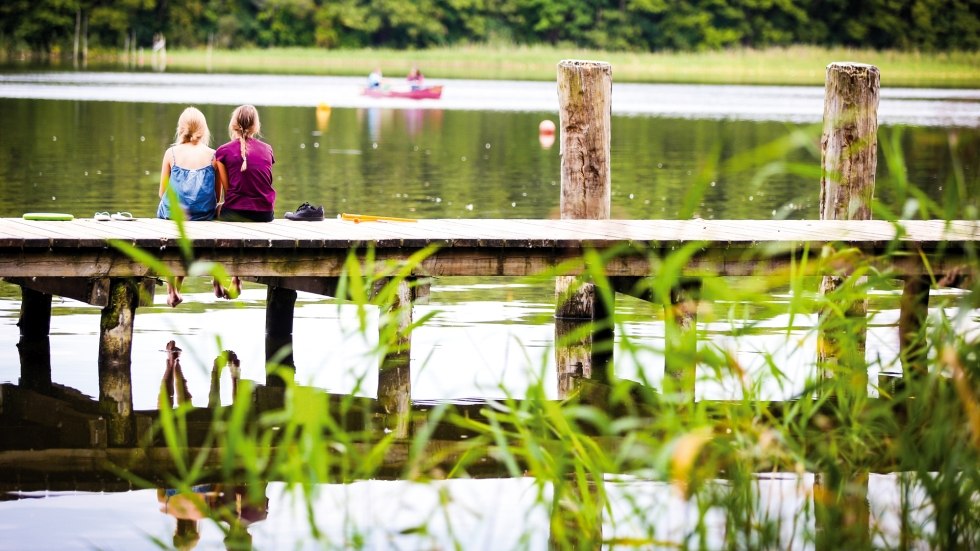 Eigen aanlegsteiger met externe kanoverhuur op het terrein, © DJH MV / Danny Gohlke