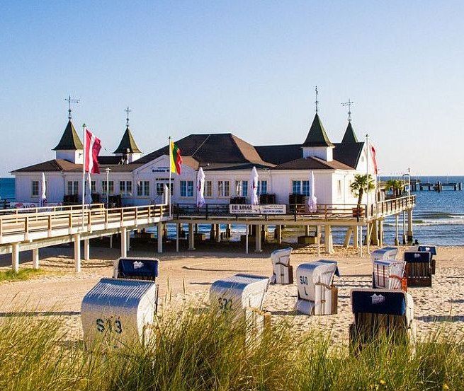 Świadek uzdrowiskowej architektury i charakterystyczny punkt nadmorskiego kurortu Ahlbeck, © Usedom Tourismus GmbH Świadek uzdrowiskowej architektury i charakterystyczny punkt nadmorskiego kurortu Ahlbeck, © Usedom Tourismus GmbH