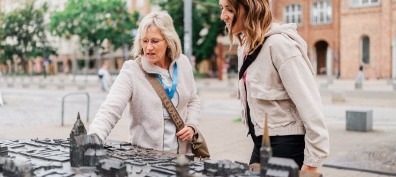 &copy; Birgit D&ouml;ring