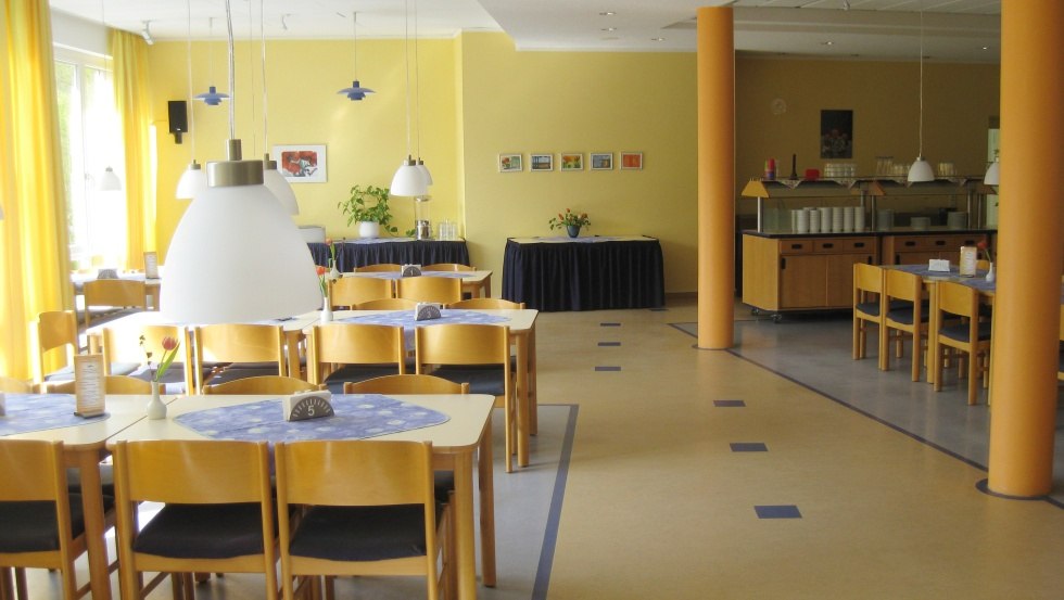 The spacious dining room offers enough space for our guests. // © MV-T The spacious dining room offers enough space for our guests. // © MV-T