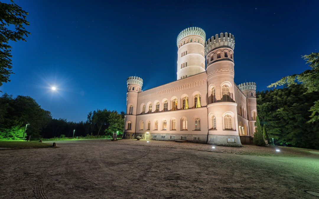 Jachthuis Granitz onder volle maan, © SSGK MV / Mirko Boy