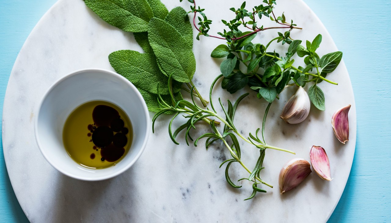 Herbs | Symbol photo, © Joanna Kosinska / Unsplash