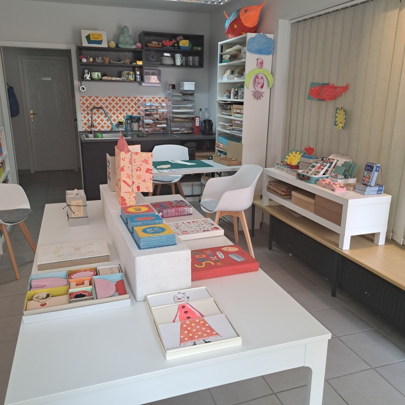 Papierkiste, &copy; Bettina Follenius