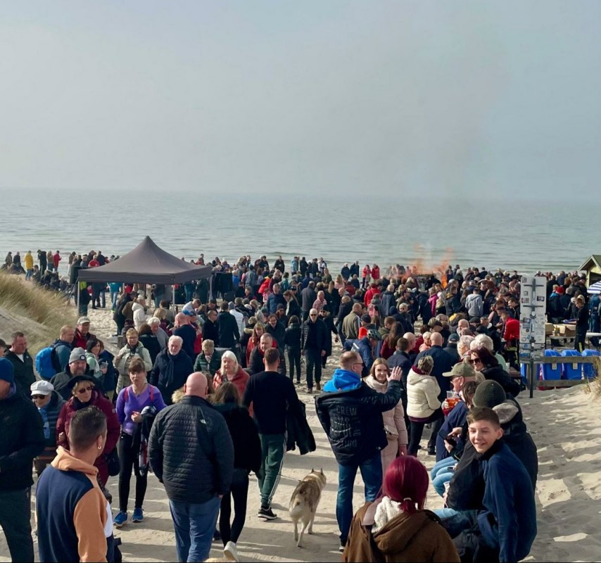 &copy; Osterfeuer_Ostseebad Dierhagen2.jpg