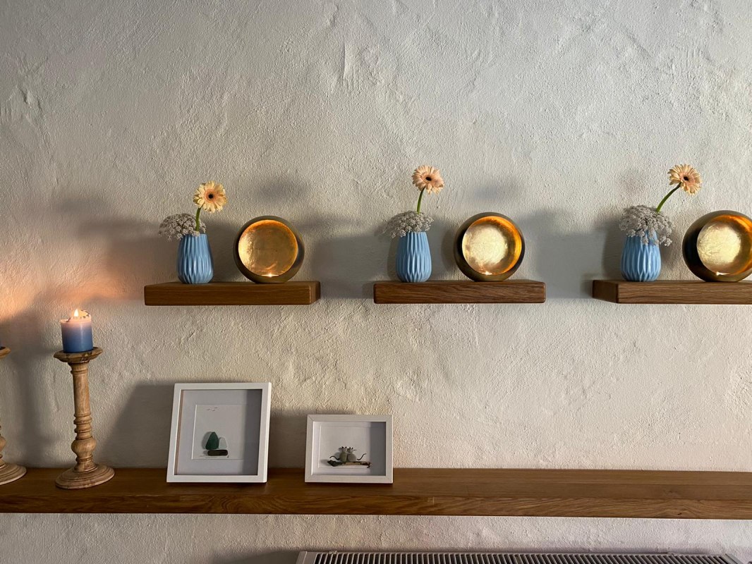 Decoration, &copy; Disterheft