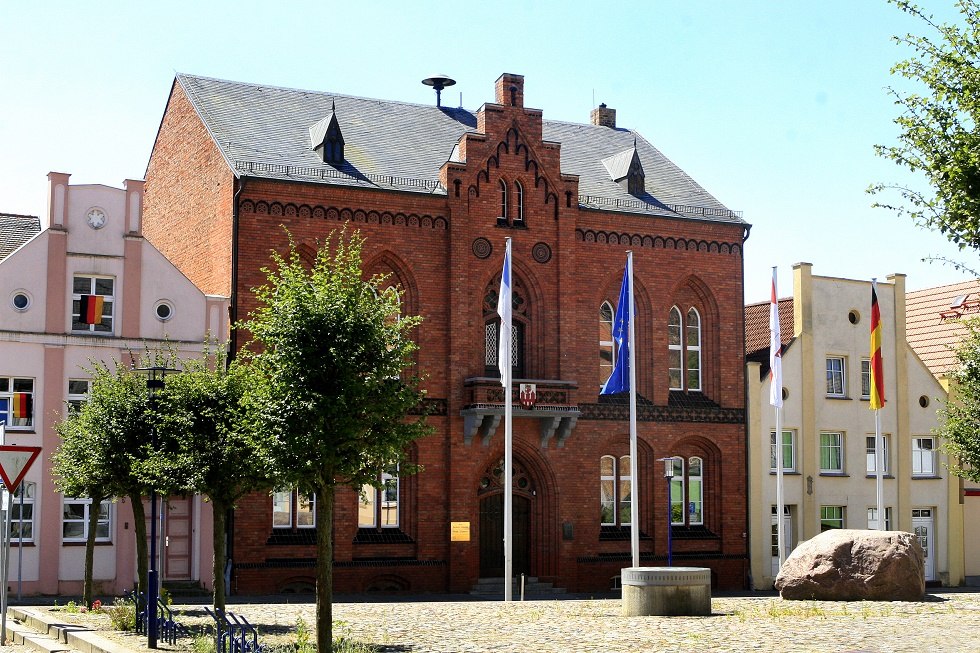 City Hall Tribsees // &copy; Sabrina Wittkopf-Schade