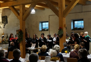 Advent singing in the Woggersin granary, © KuW e. V. - Woggersin Advent singing in the Woggersin granary, © KuW e. V. - Woggersin