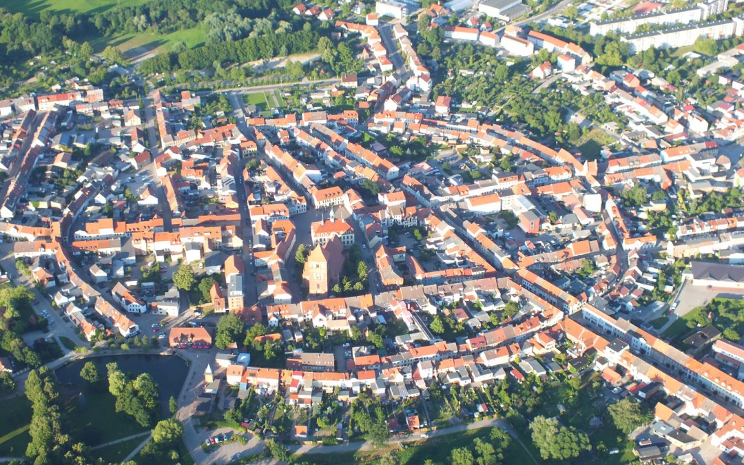 Widok z lotu ptaka na centrum miasta Teterow, © Jan Fencik