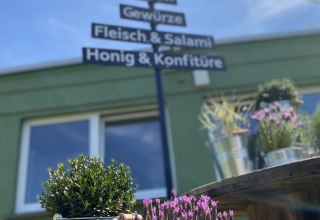 Signpost, &copy; R&uuml;gener Landhandel