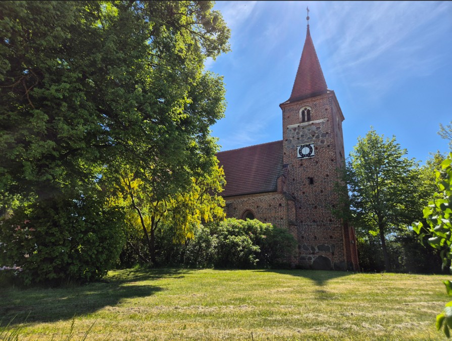 Kościół w Gielowie, © Gina Schulenberg