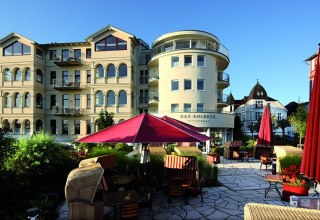 Direkt an der längsten Promenade Europas, gleich hinter Ostseedüne, liegt DAS AHLBECK HOTEL & SPA. // © www.berge.at Direkt an der längsten Promenade Europas, gleich hinter Ostseedüne, liegt DAS AHLBECK HOTEL & SPA. // © www.berge.at