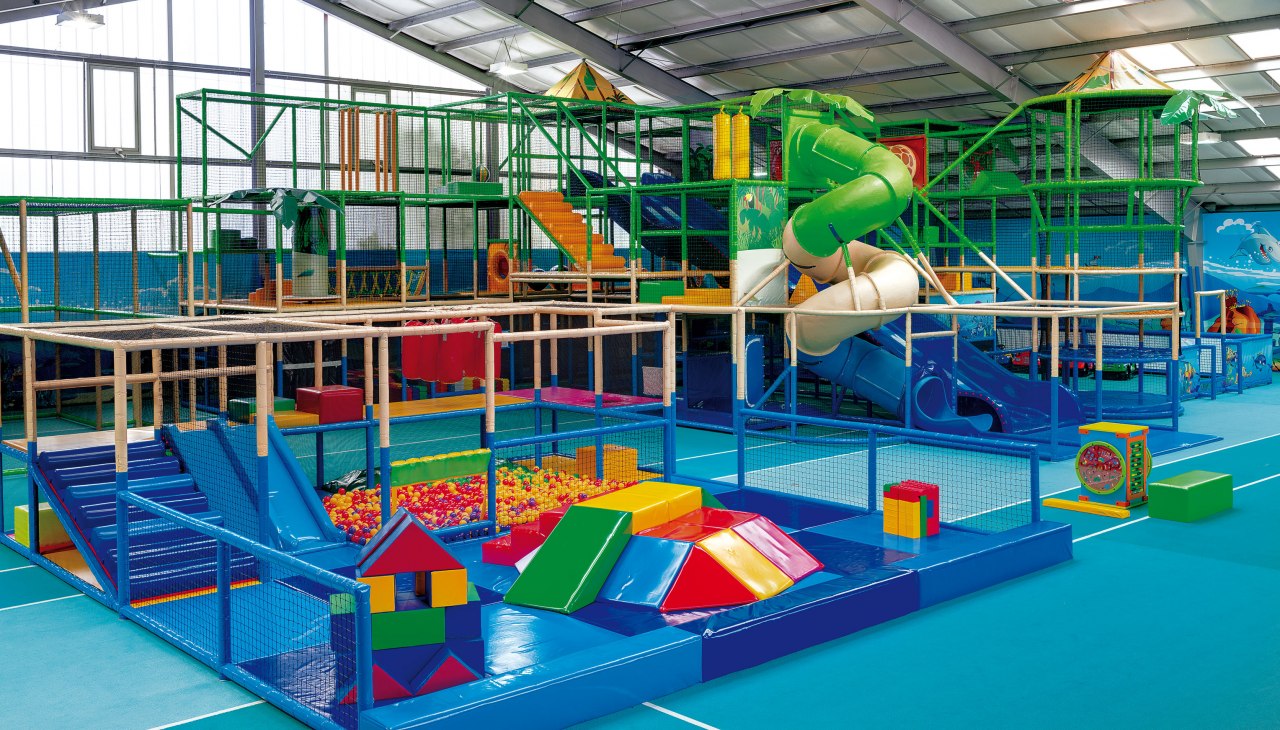 Kryty plac zabaw w świecie przyg&oacute;d SPLASH, &copy; Precise Resort R&uuml;gen GmbH