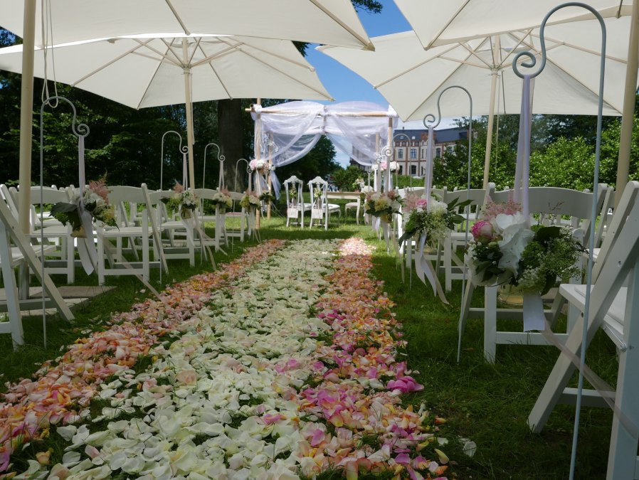 Everything is prepared for a fairy tale wedding at Gamehl Castle, © Schloss Gamehl / Janine Pusch