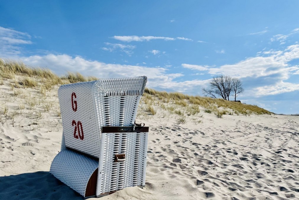 Gielow strandstoel huren in kustplaats aan de Oostzee Ahrenshoop, © Kurverwaltung Ahrenshoop
