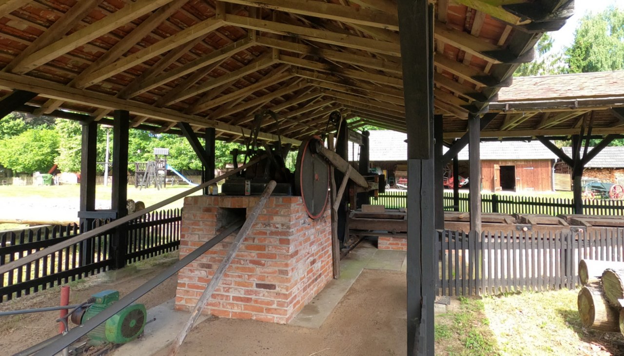 Overbrenging_Zaag_Pingelhof, © Tourismusverband Mecklenburg-Schwerin Overbrenging_Zaag_Pingelhof, © Tourismusverband Mecklenburg-Schwerin