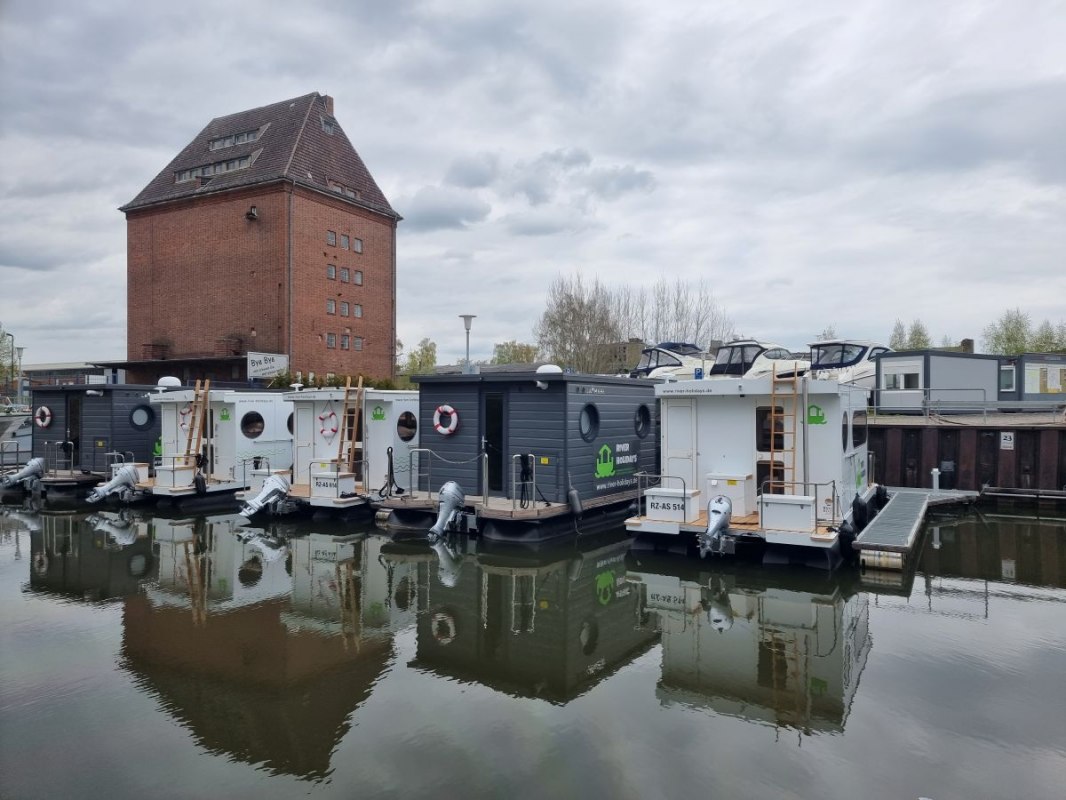 River Holidays - Marina L&uuml;bz // &copy; River Holidays