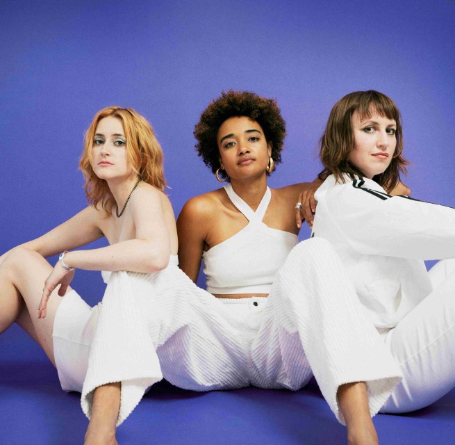 &copy; &copy; Suzanne de Carasco