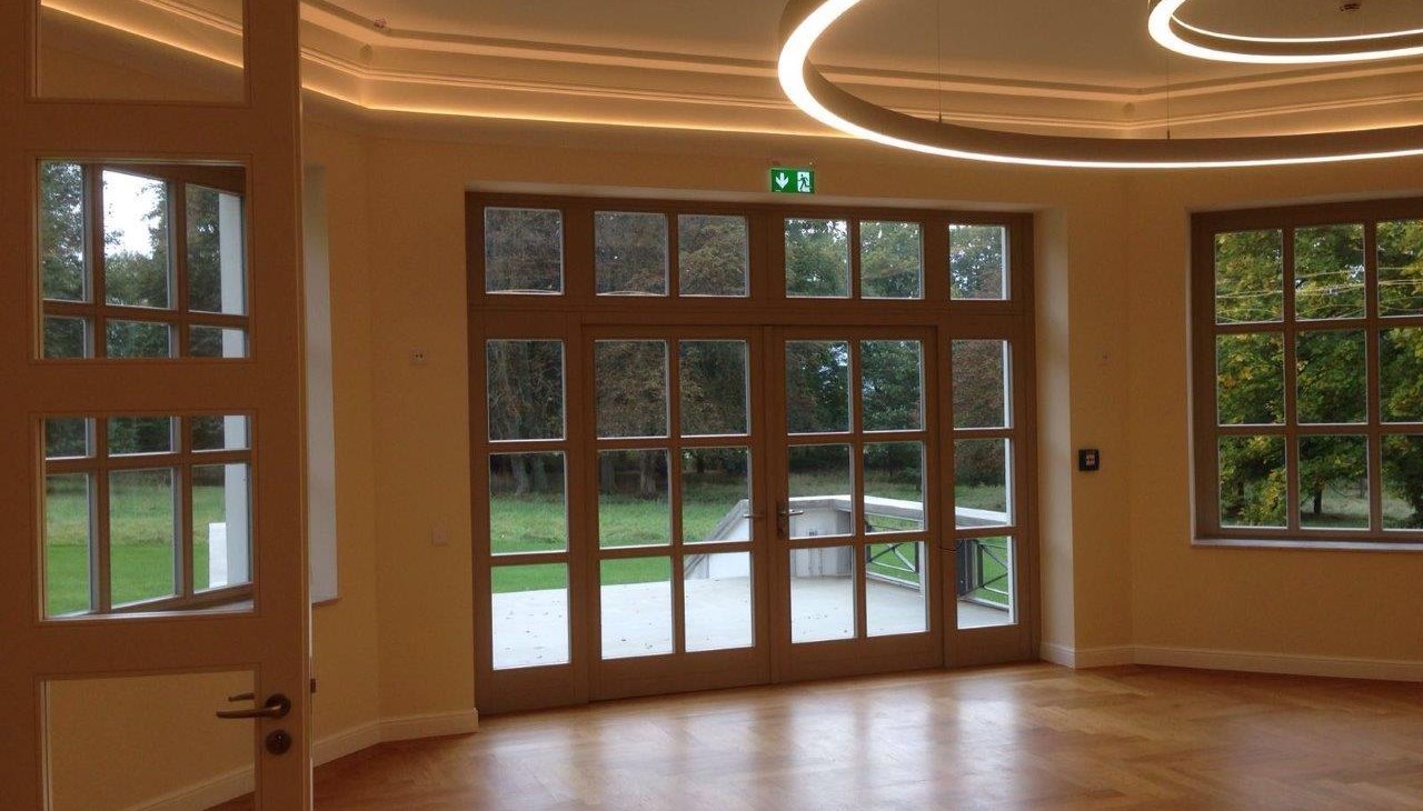A modern house in a historic building., © Schloss Schwiessel