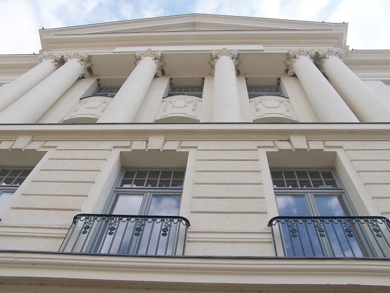 Widok szczeg&oacute;łowy budynku uczelni, &copy; Welterbeverein Schwerin