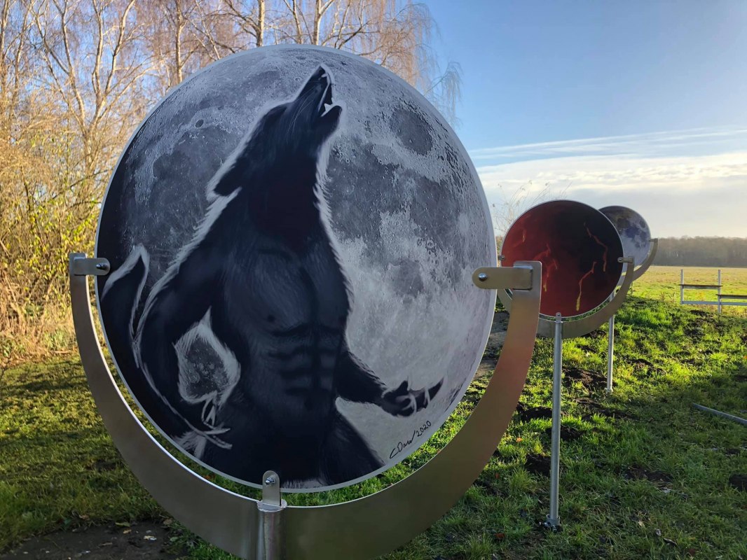 ... much worth knowing about the moon // &copy; Mecklenburger ParkLand