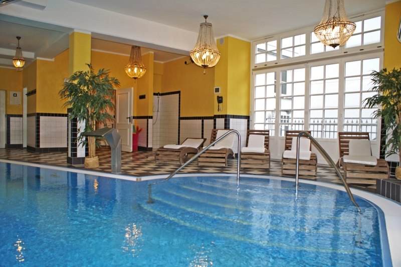 Basen w hotelu Aurelia St. Hubertus // &copy; Aurelia