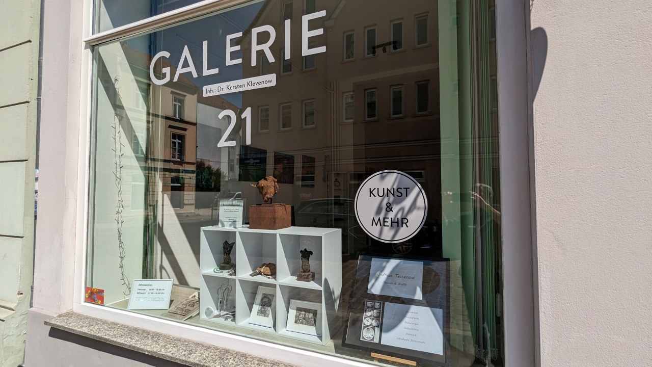 Galerij 21 // &copy; G&uuml;strow-Information