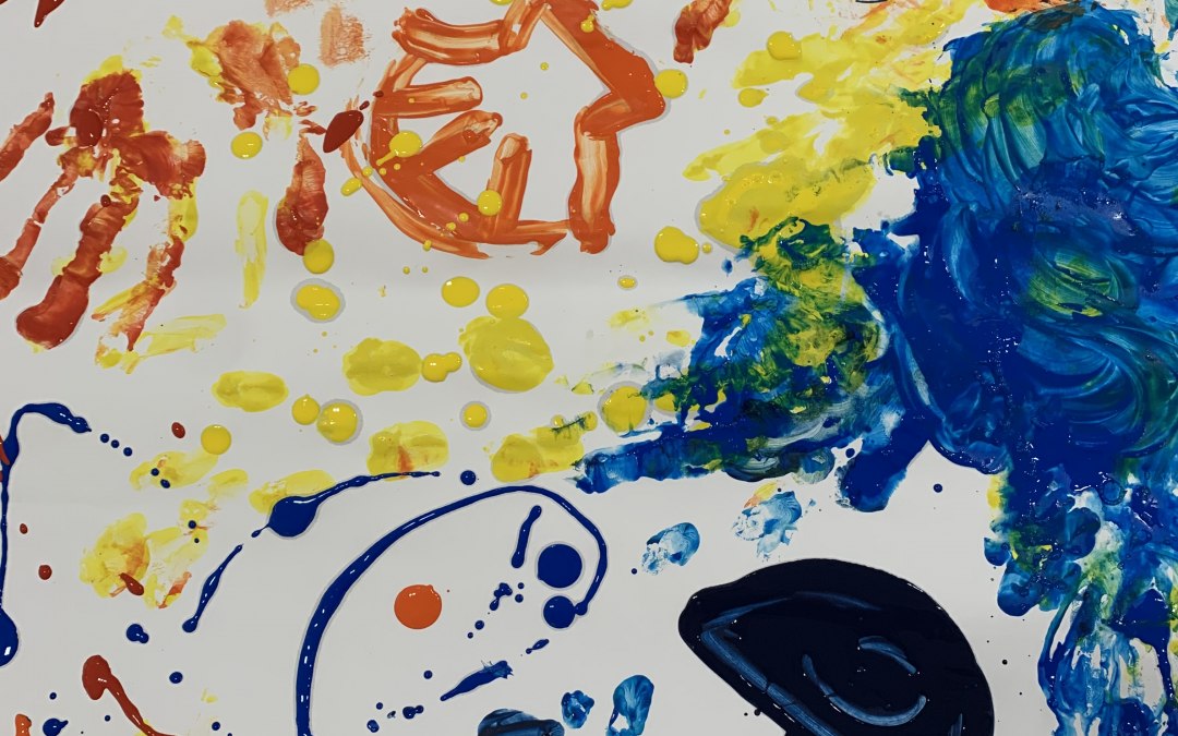 Workshop_tracks in the sand action painting for kids _unedited, © Kunsthalle Rostock