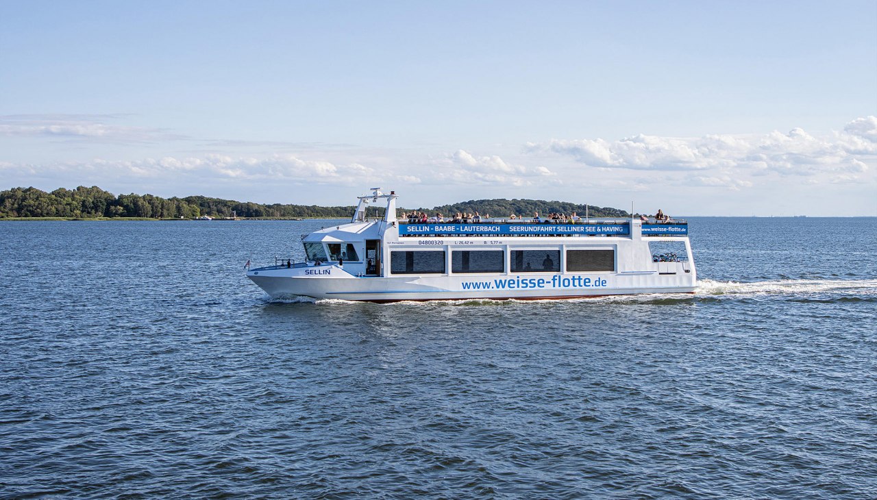 Rondvaart door de haven, © weisse-flotte.de