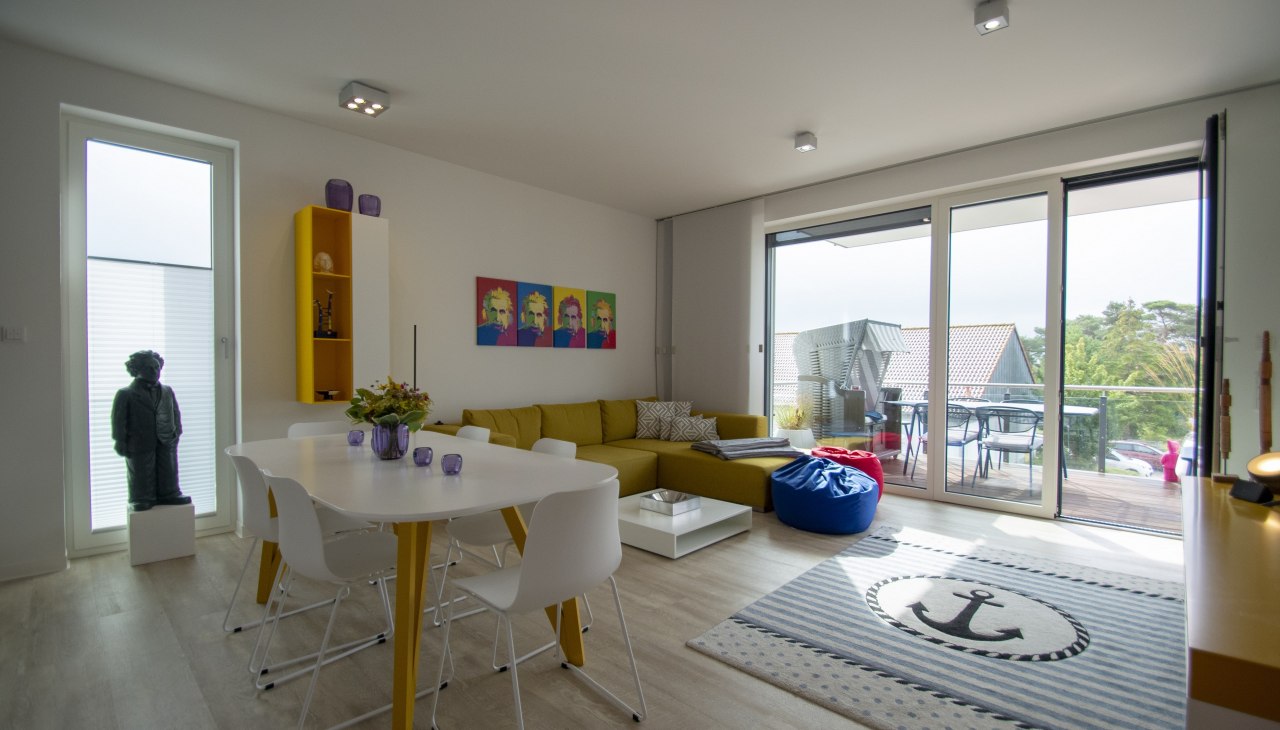 Living room with balcony, &copy; Kathrin Koschwitz
