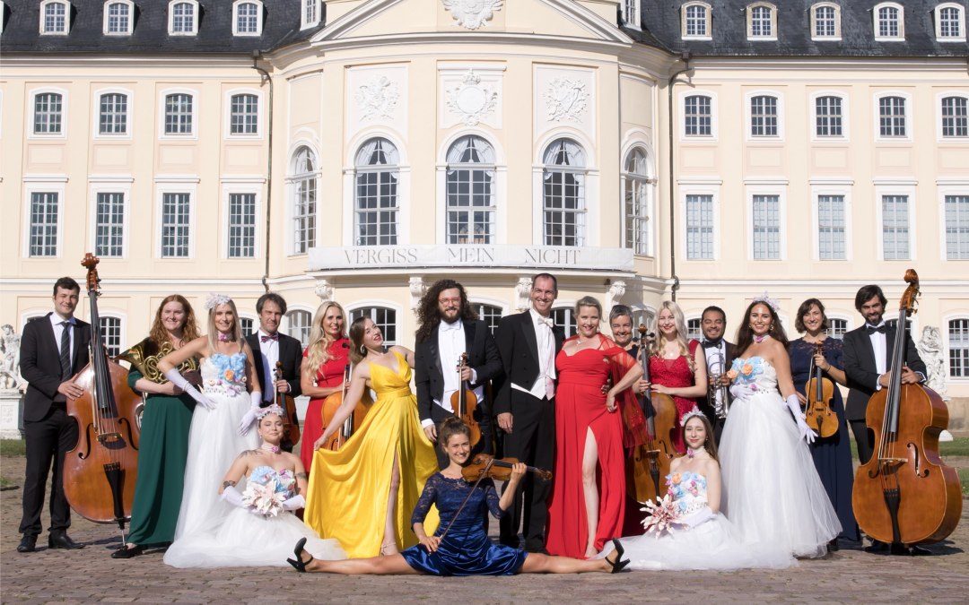 Groepsfoto Strauss Revue, © Strauss Revue