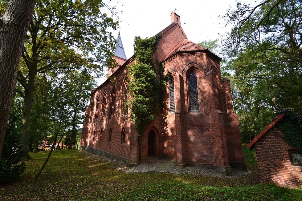 Kościół Dankeskirche w Sehlen. // © Tourismuszentrale Rügen Kościół Dankeskirche w Sehlen. // © Tourismuszentrale Rügen