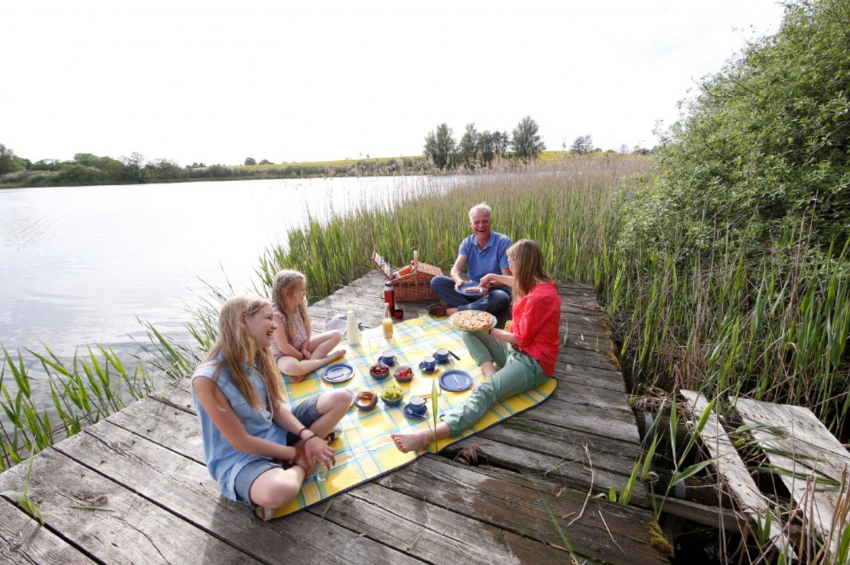 Piknik nad jeziorem, &copy; Schloss Duckwitz