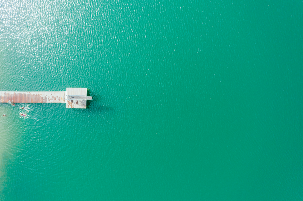 2025-01-27 10_48_11-Schwimmen lernen am Glambecker See in Neustrelitz __ Learn to swim at the Glambe, © TMV/ Tiemann & Gänsicke