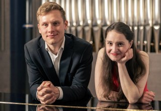 Jyri Mishukov und Katharina Bierweiler verzaubern Sie in der Schlossremise Gadebusch // © Markus Nick Jyri Mishukov und Katharina Bierweiler verzaubern Sie in der Schlossremise Gadebusch // © Markus Nick