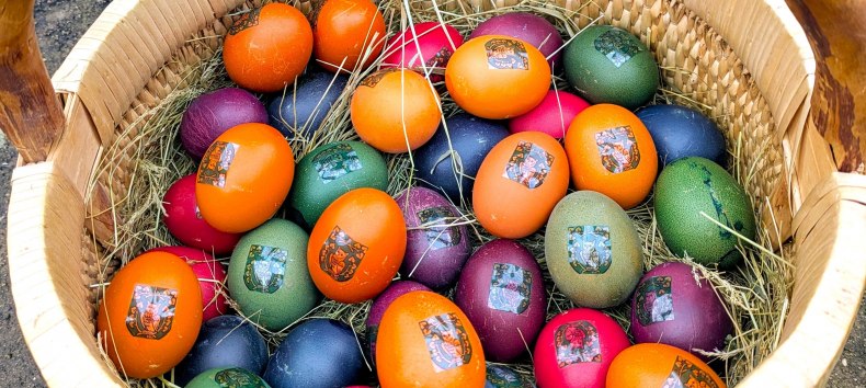 Colorful Easter eggs with city coat of arms, &copy; Sabine St&ouml;ckmann