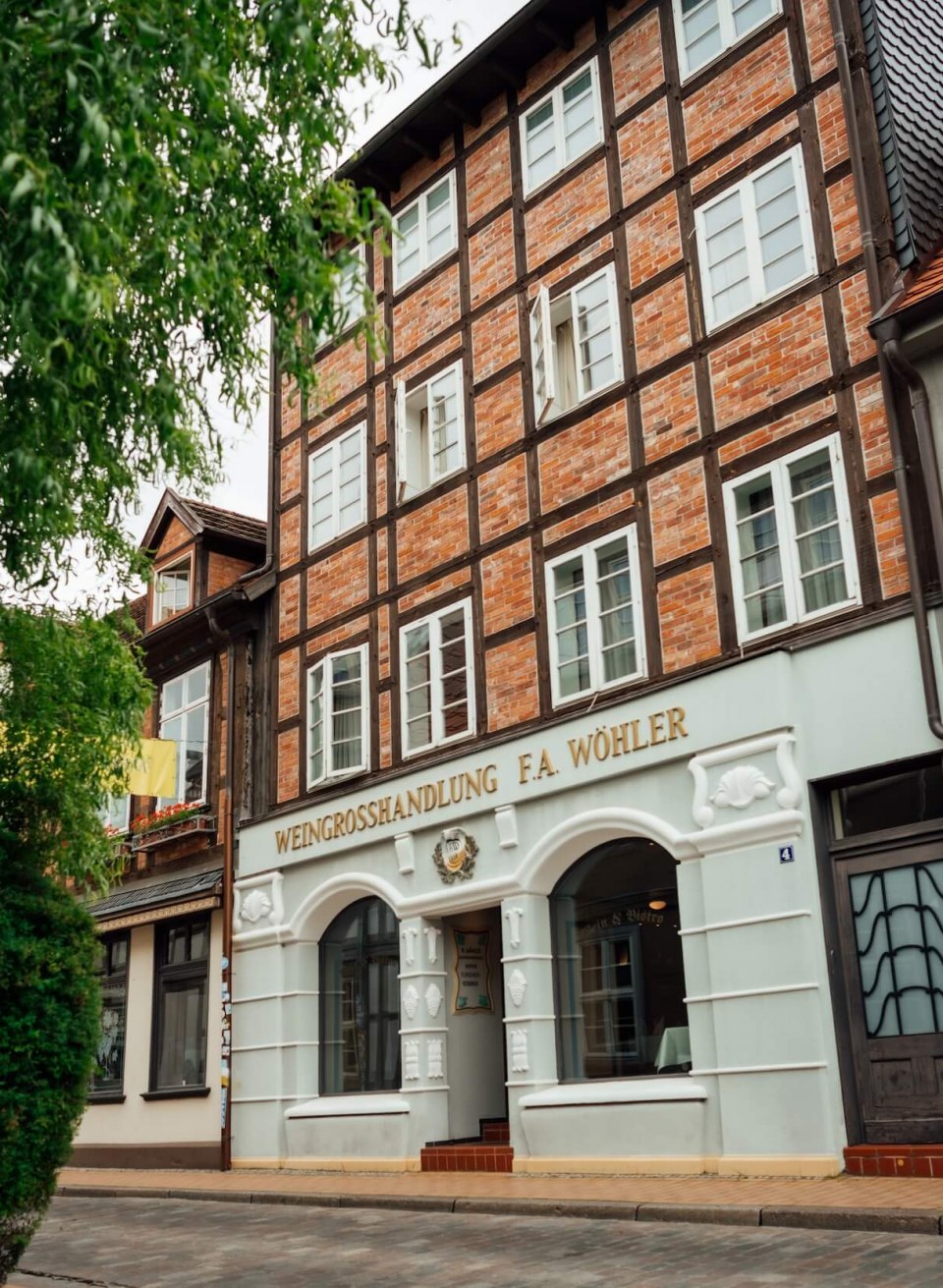 Het buitenaanzicht van restaurant Wöhler in Schwerin