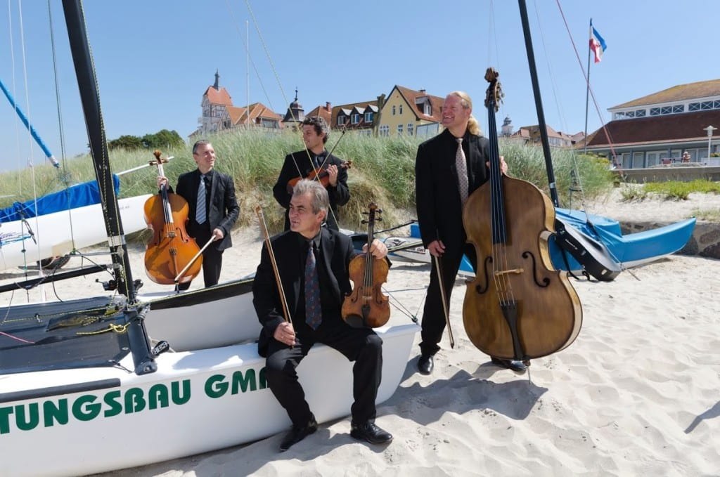 Bartosz Chrzescijanek, Ovidius David, Ekkehardt Walther, Michael Brzoska, © https://www.kunsthalle-kuehlungsborn.de/event/rossini-strings-2025/