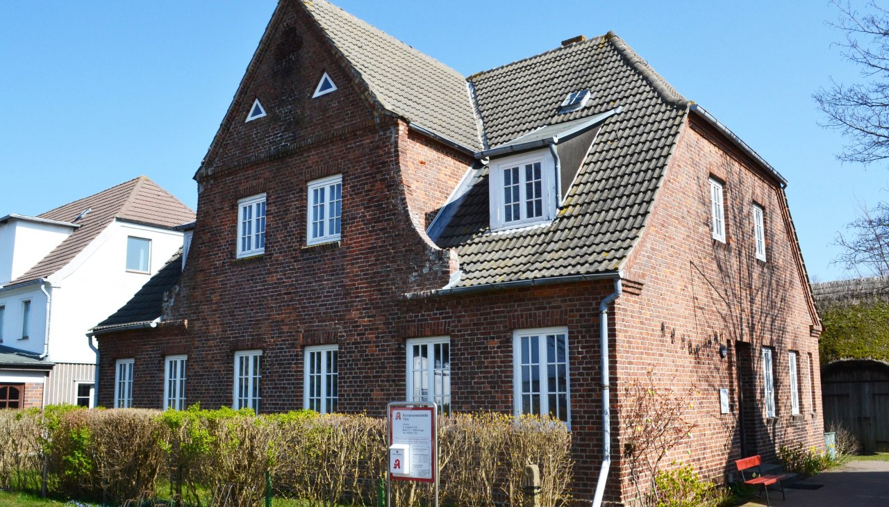 Doctor's house in Vitte, © Hiddenseer Hafen- und Kurbetrieb Doctor's house in Vitte, © Hiddenseer Hafen- und Kurbetrieb
