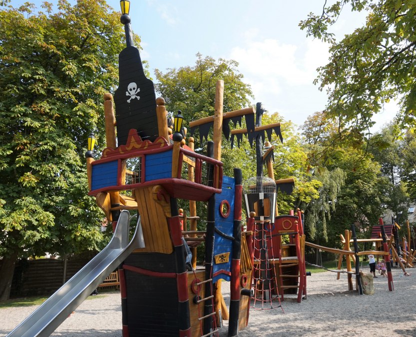 Pirate cog on the playground, © Cindy Wohlrab / KVW Wustrow