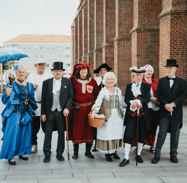 kostenfreie Stadtführungen zum Vier-Tore-Fest // © Veranstaltungszentrum Neubrandenburg kostenfreie Stadtführungen zum Vier-Tore-Fest // © Veranstaltungszentrum Neubrandenburg
