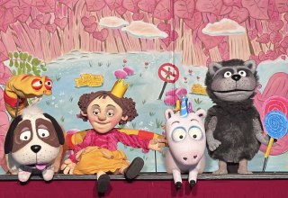 The NEINhorn and His Friends: Raccoon, Nahund, the King's Daughter, and SchLANGEWEILE // © Wolfhager Figurentheater The NEINhorn and His Friends: Raccoon, Nahund, the King's Daughter, and SchLANGEWEILE // © Wolfhager Figurentheater