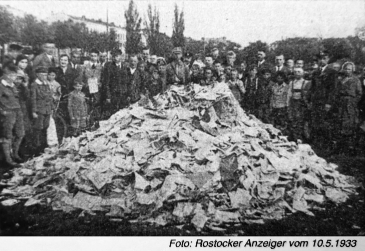 © Rostocker Anzeiger (10.5.1933) © Rostocker Anzeiger (10.5.1933)