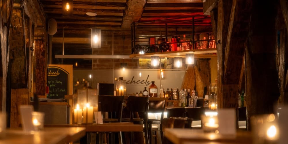 scheels - the quaint basement bar // &copy; Scheelehof